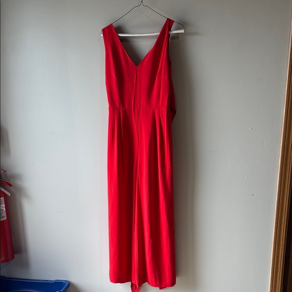 Elegant Red Sleeveless Dress